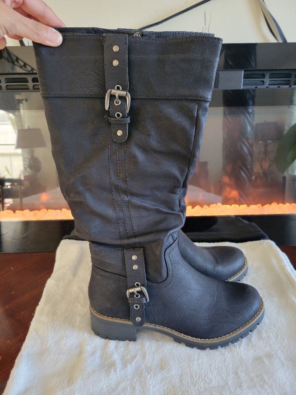 NWOT Black Moto style boots size 10